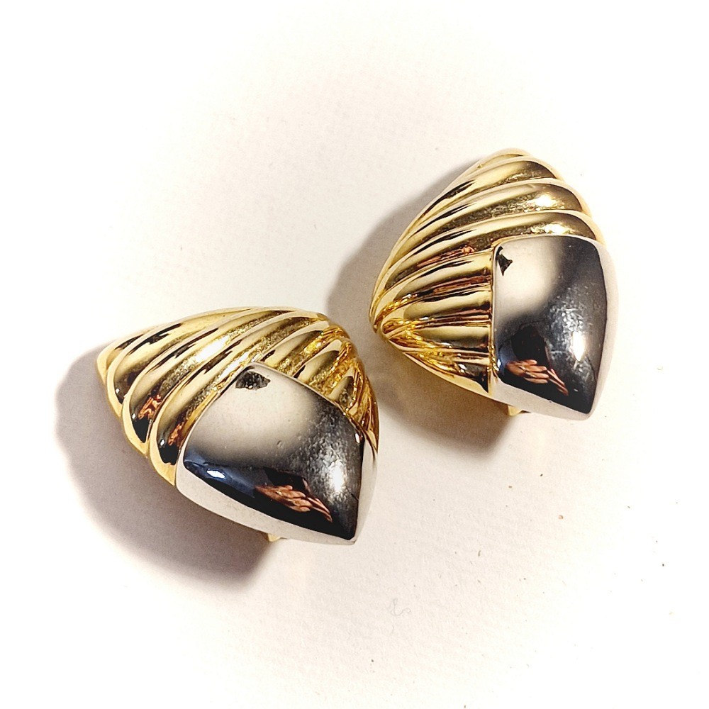 Vintage boucles d'oreilles clips métal doré