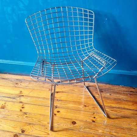 Chaise wire par Harry Bertoia pour Knoll.